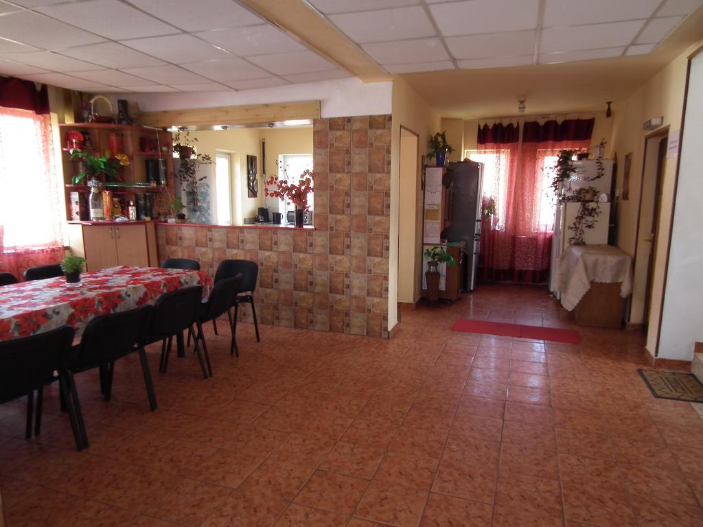 Bed & Breakfast Pensiunea Ando